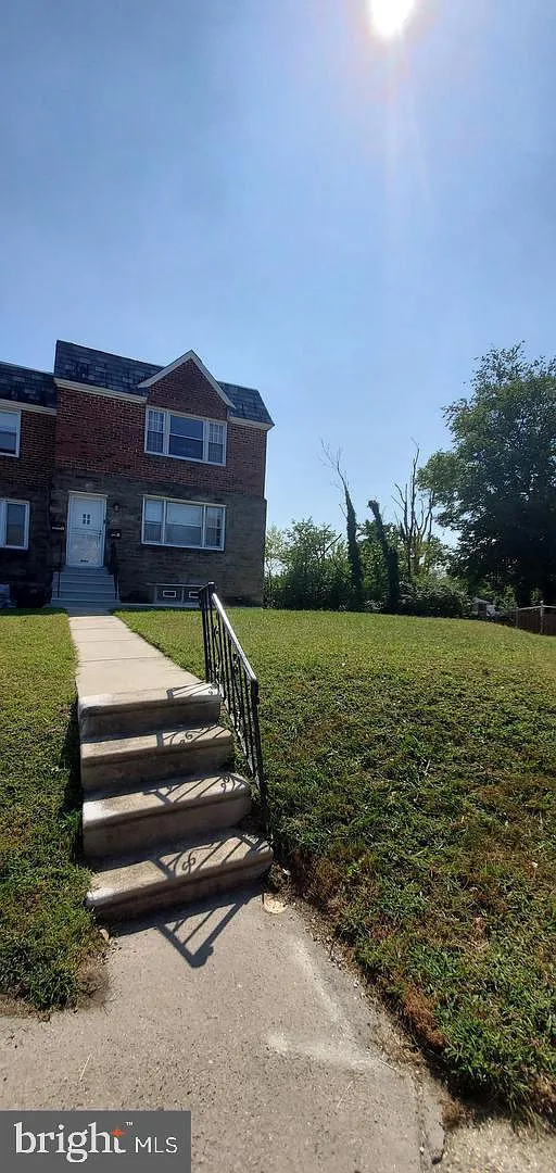 Building Photo - E Fariston Dr