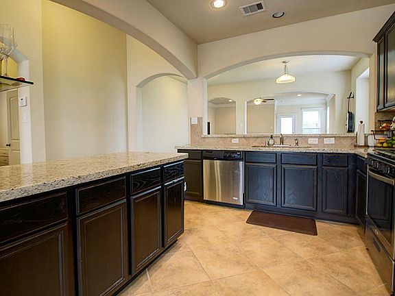 5th image of 7802 Mesquite Manor Ln
