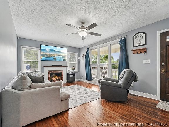 4th image of 502 W Edinborough Ave