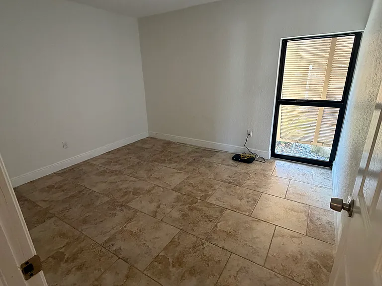15412 Sharpecroft Dr — Photo 10