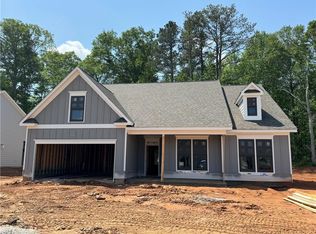 226 Dooly Dr, Statham, GA 30666