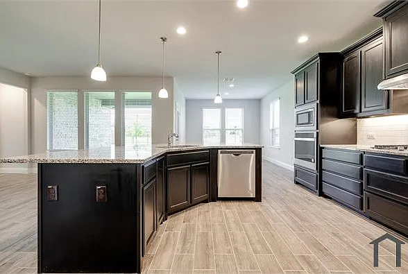 1216 Blanco Trl — Photo 22