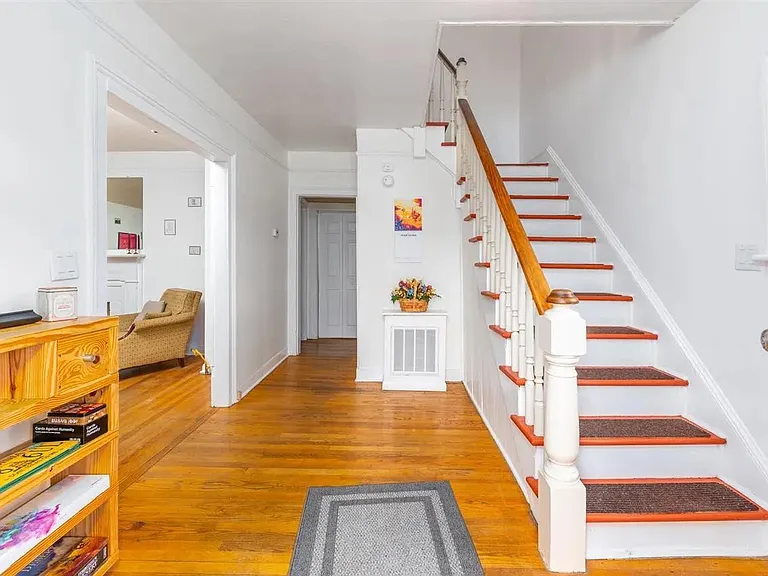 515 Brown St — Photo 13