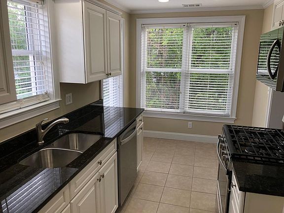 Kitchen with breakfast nook

