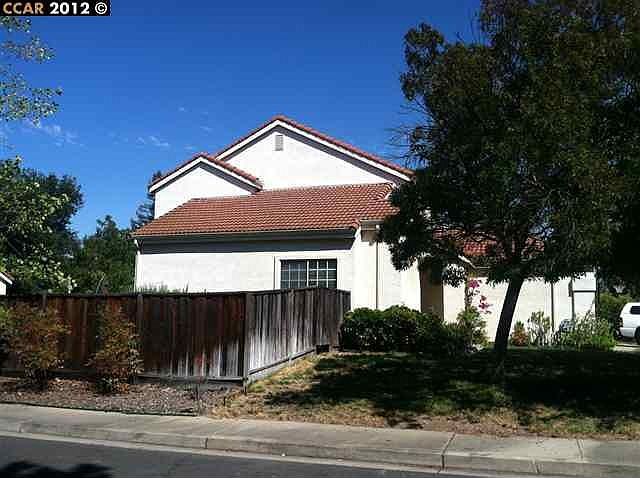2nd image of 3343 Euclid Ave