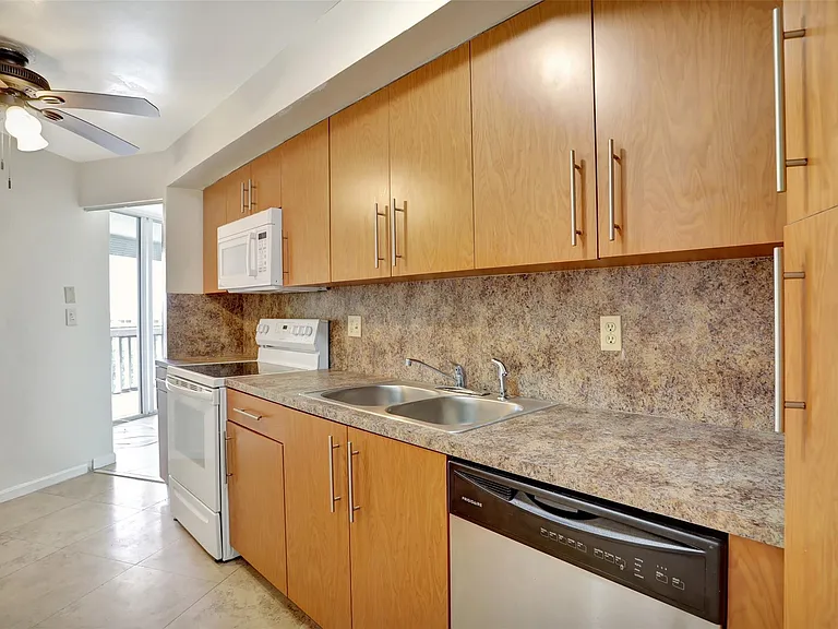 6921 Environ Blvd #6O — Photo 9