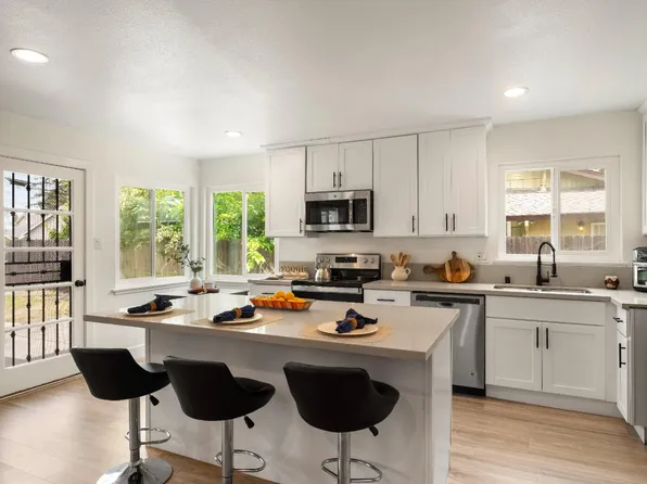 4431 Bouts Pkwy, Sacramento, CA 95823