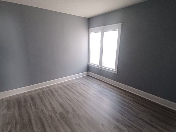 5th image of 1317 W 64th St Unit 1