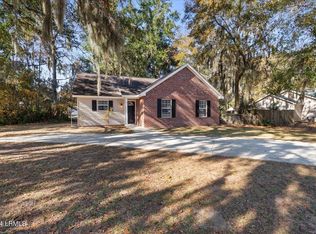 5 Humbolt Cir, Beaufort, SC 29907