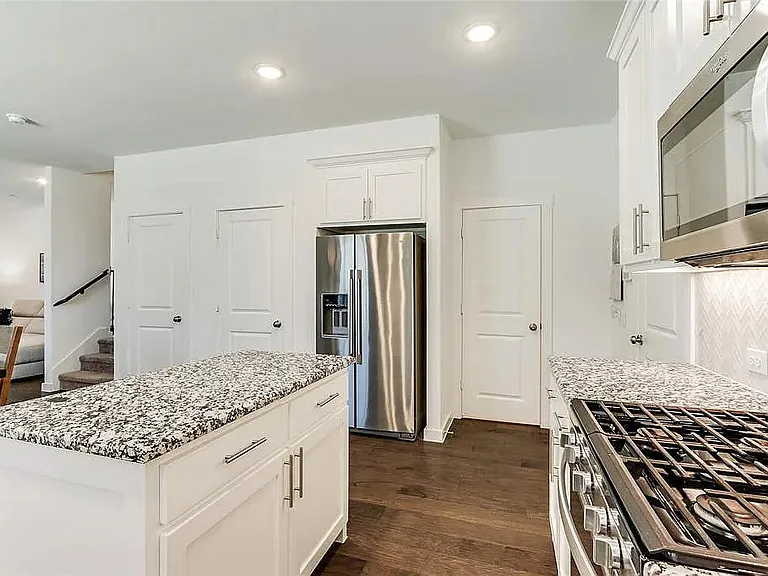 5841 Boulder Way — Photo 10