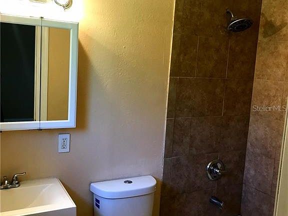 4th image of 4784 Piedmont Ct
