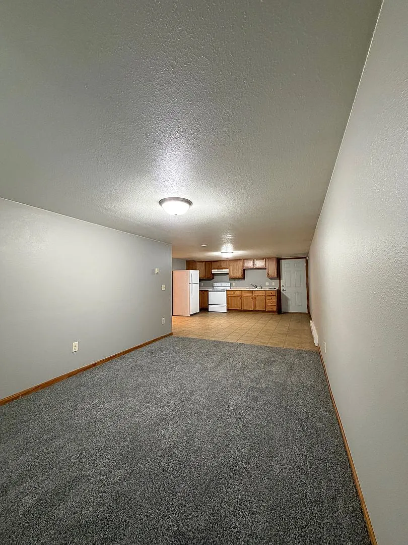 Building Photo - 910 Richard Dr