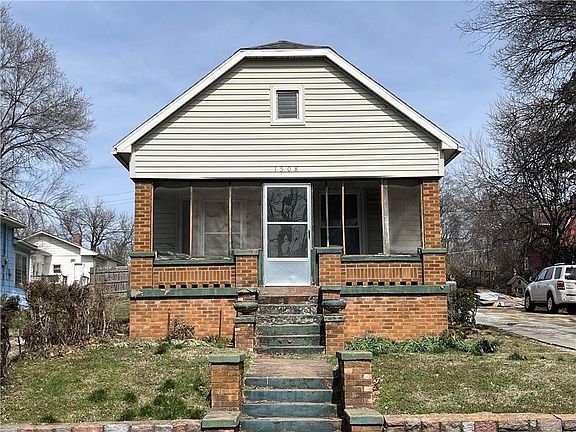 2nd image of 1508 Rowland Ave