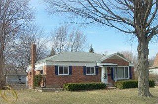5th image of 28491 Glasgow St