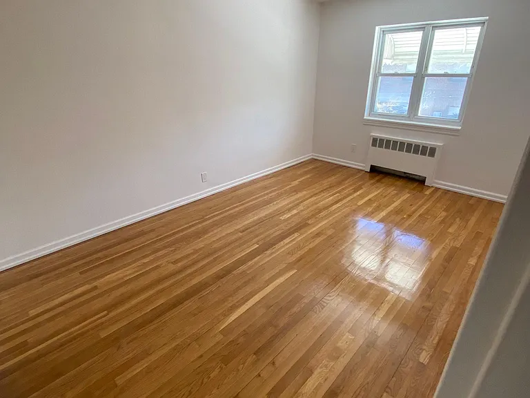 1867 E 52nd St #2 — Photo 2