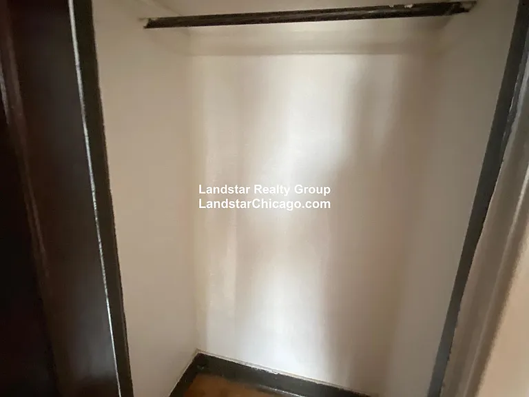 1963 W Foster Ave #3 — Photo 15