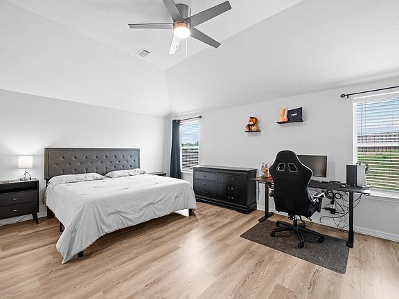 5th image of 2051 Boyer Pl
