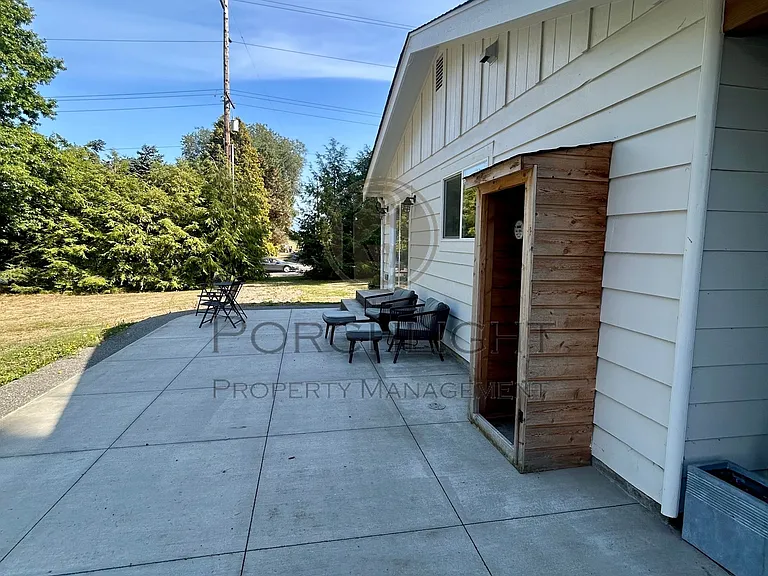 7561 Hannegan Rd — Photo 17