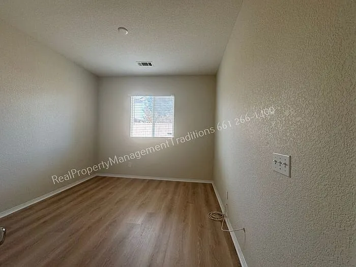 44248 27th St E — Photo 10