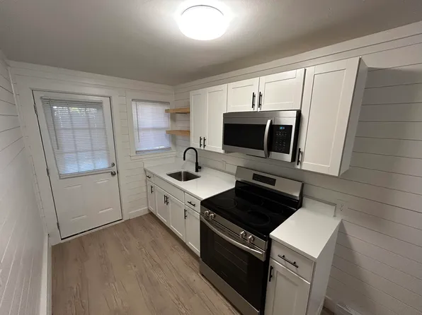 43 B St #3, Hull, MA 02045