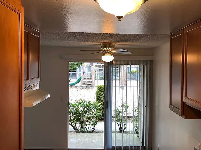 Shannon South Apartments — Photo 27