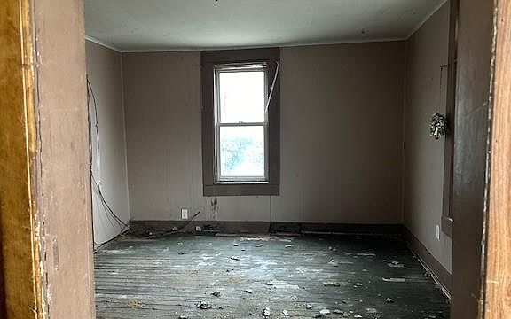 2nd image of 3405 Silver Ave