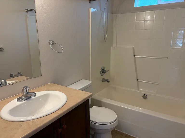 5739 Fallbrook Ln — Photo 16