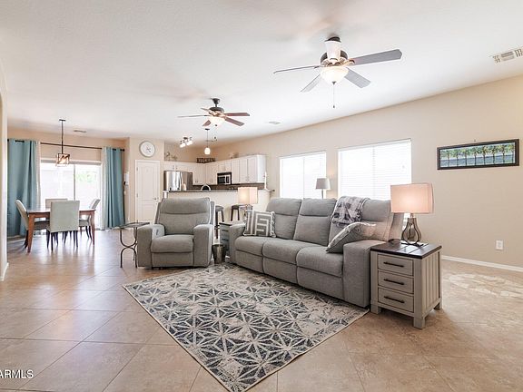 4th image of 1461 W BRANGUS Way