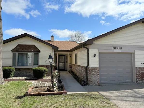 806B Village Ln #B, Sterling, IL 61081