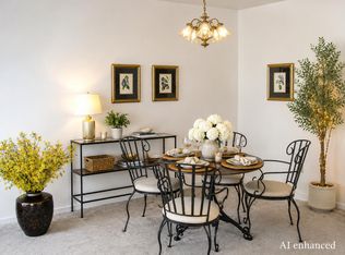 461 Dela Vina Ave APT 102, Monterey, CA 93940