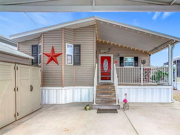 2nd image of 511 Par Pines Blvd