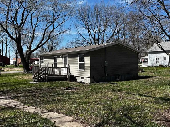 414 Jackson Ave, Delia, KS 66418