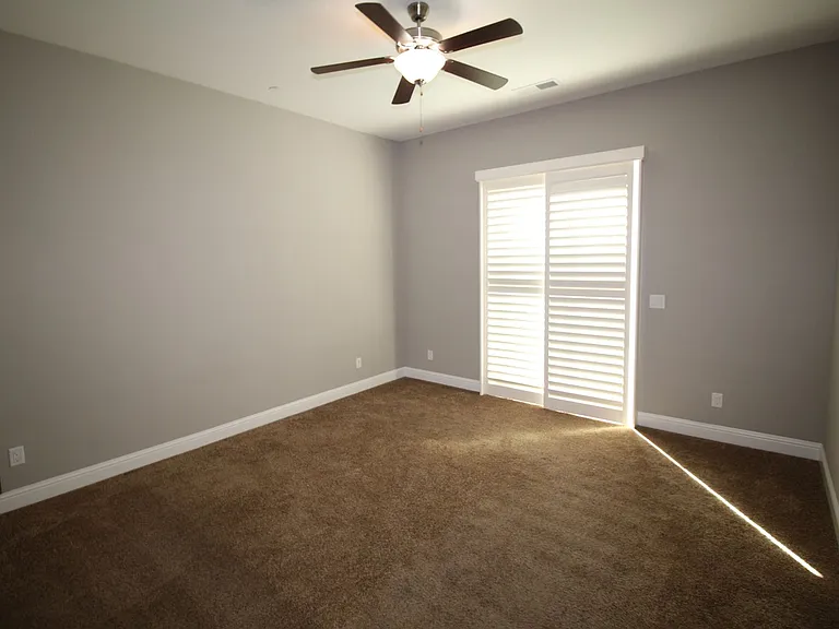 1829 E Bella Rosa Ave — Photo 13