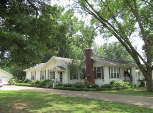 212 Broadway St, Batesville, MS 38606