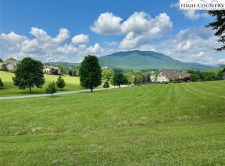 54 N Landing Dr, Jefferson, NC 28640