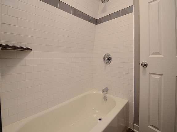 3rd image of 1709 1st Ave