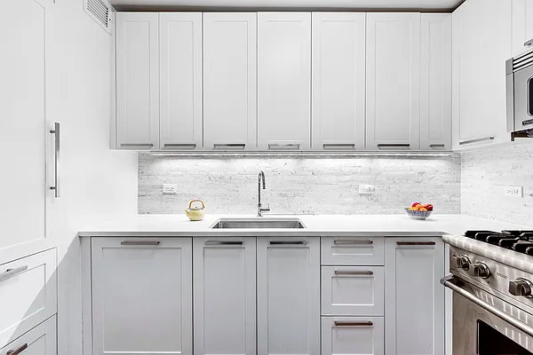 Sold by Douglas Elliman | media 18