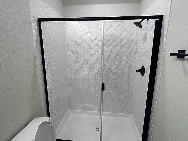 1241 Joseph Earl Dr — Photo 10