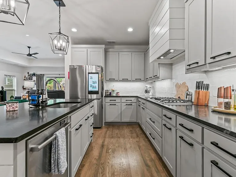 809 Meadow Bend Loop S — Photo 10