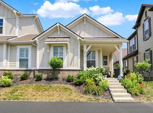 6918 Cherry Creek Blvd, Carmel, IN 46033