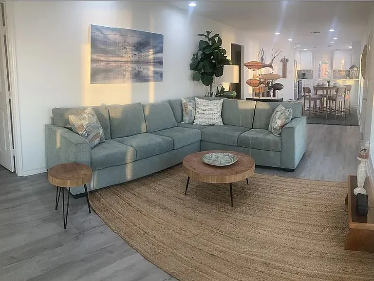 3021 Laguna Shores Rd — Photo 13