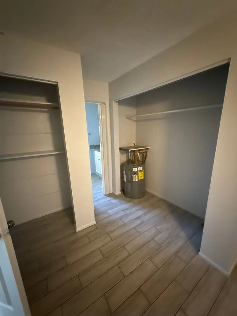 ** 1 Bed\1 Bath Home In Fort Myers In The River District Available For A Long-Term Tenant -- Larg... — Photo 3