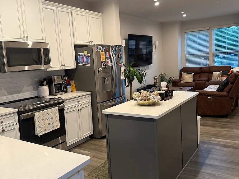 3744 Ellington St — Photo 8