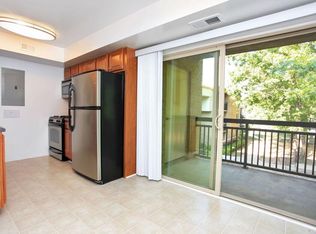 7 McCausland Pl #3B-2BA-1425SQFT, Gaithersburg, MD 20877