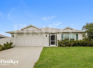 2808 NE 2nd Pl, Cape Coral, FL 33909
