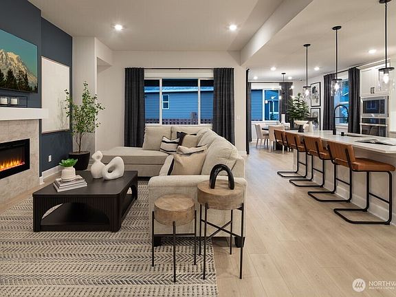 7th image of this home
