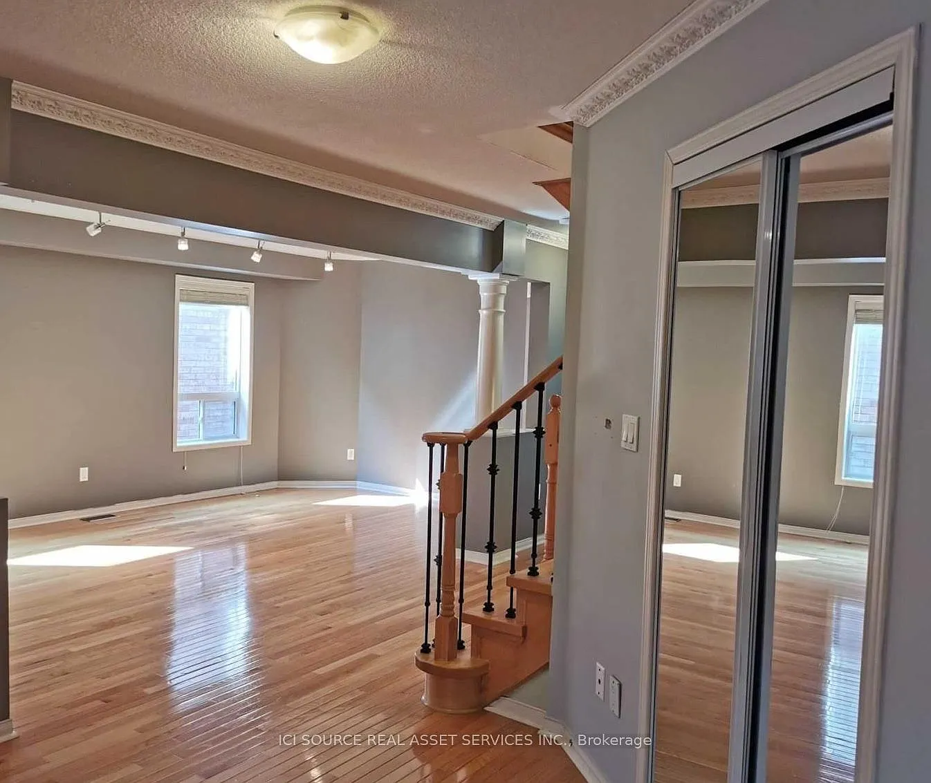 4 bed, $4,100 — Photo 2