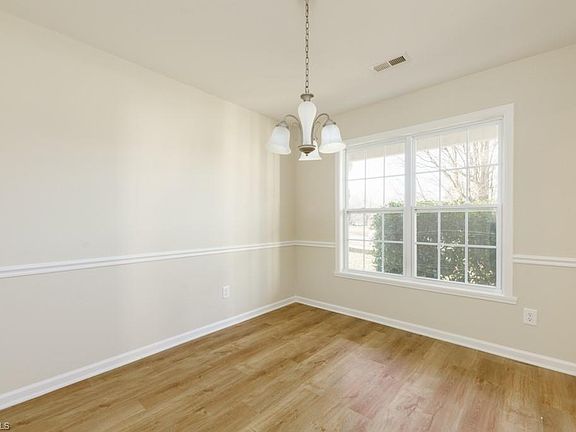 3rd image of 6002 Black Willow Dr