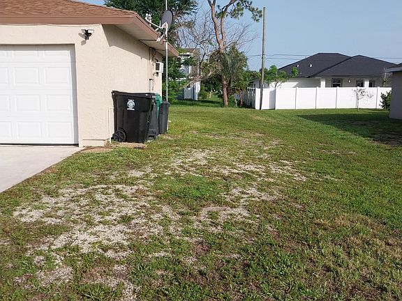3rd image of 2482 SE Floresta Drive