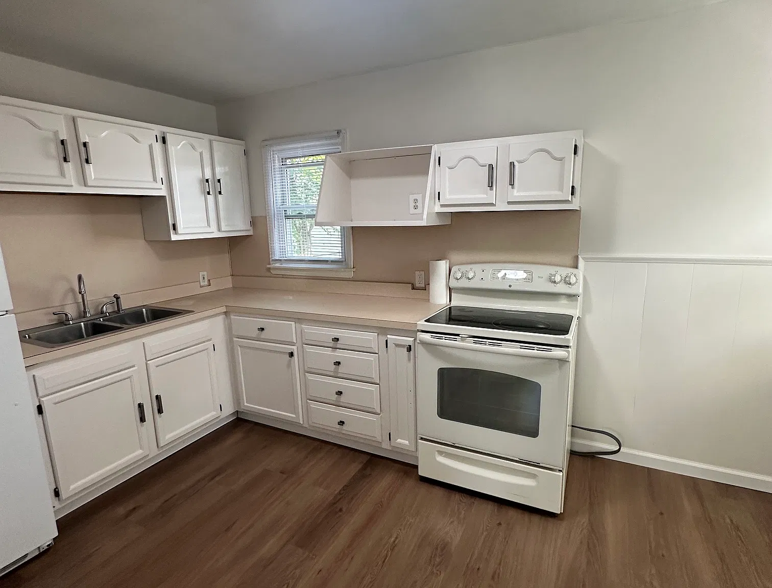 2 bed, 720 sqft, $1,300 — Photo 3